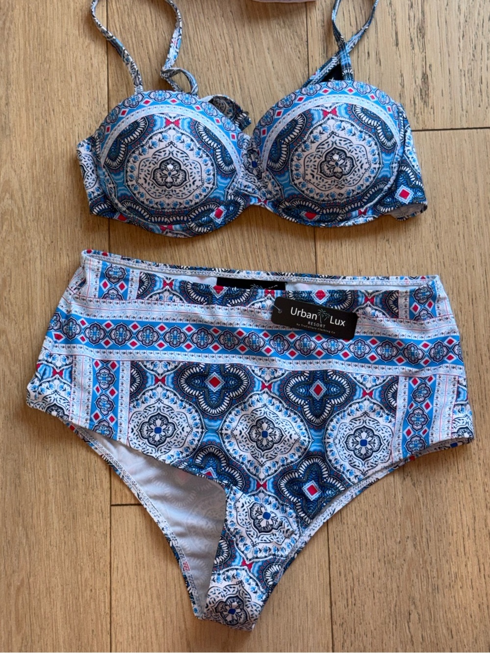 Urban Lux 3-Piece Swimsuit Set BNWT Size L Bikini + Sarong Pareo Blue Medallion - Picture 11 of 13
